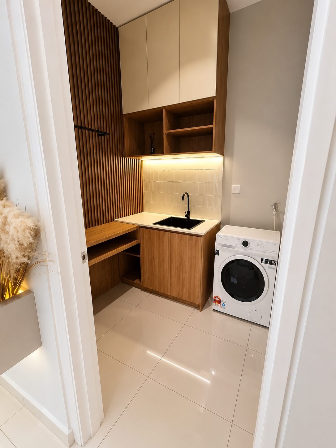 Utility area with a sink and washing machine, Taman Klebang Ria Type A