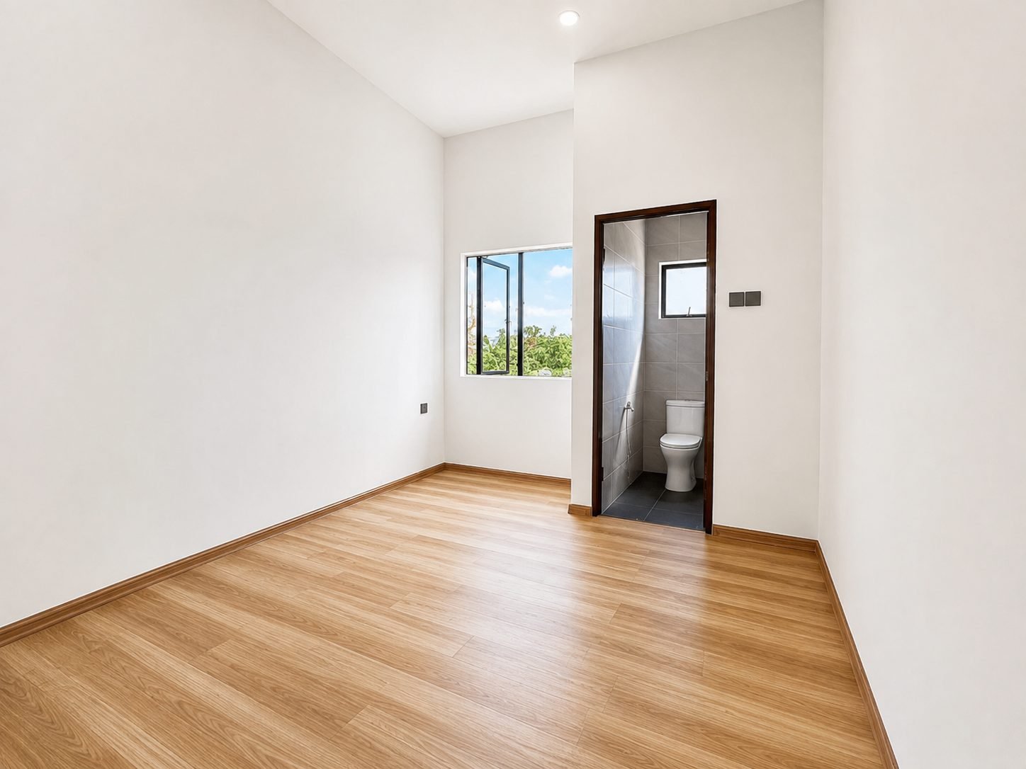 First-floor bedroom with its own bathroom, Taman Lapangan Indah show house