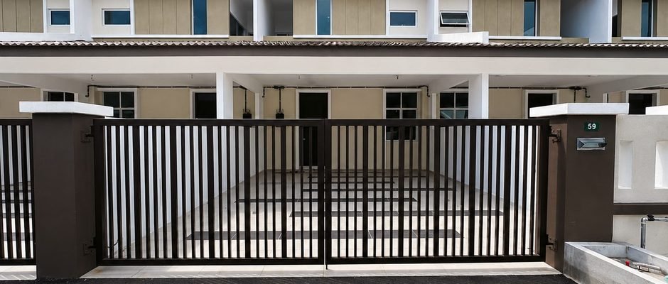 Street elevation of the 2-storey terraces at Pearl Garden, Ipoh