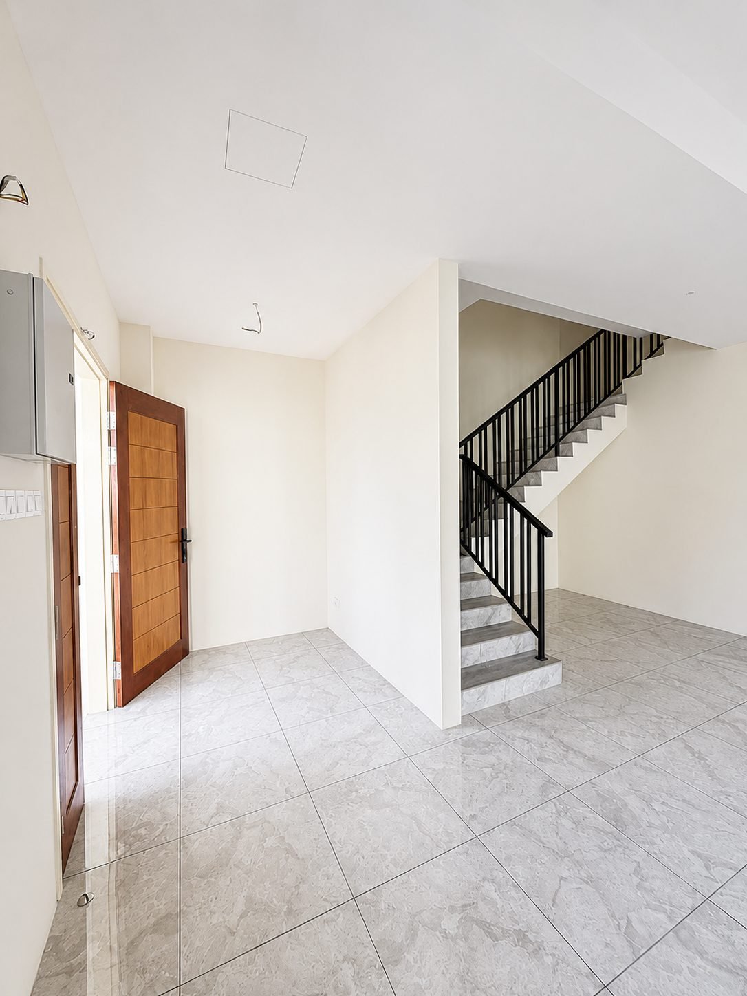 Entrance hall and staircase of the Pulai Heights terrace unit