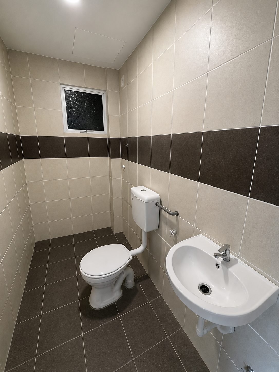 Second bathroom, Type A show unit, Pangsapuri Putra Bercham