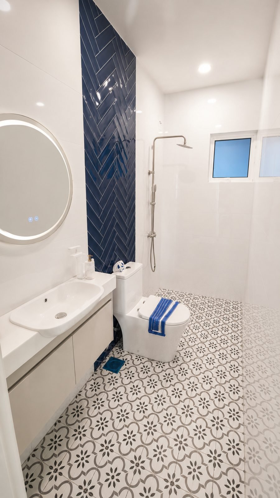 Second bathroom in the Type B show unit at Santorini @ Botani, Ipoh