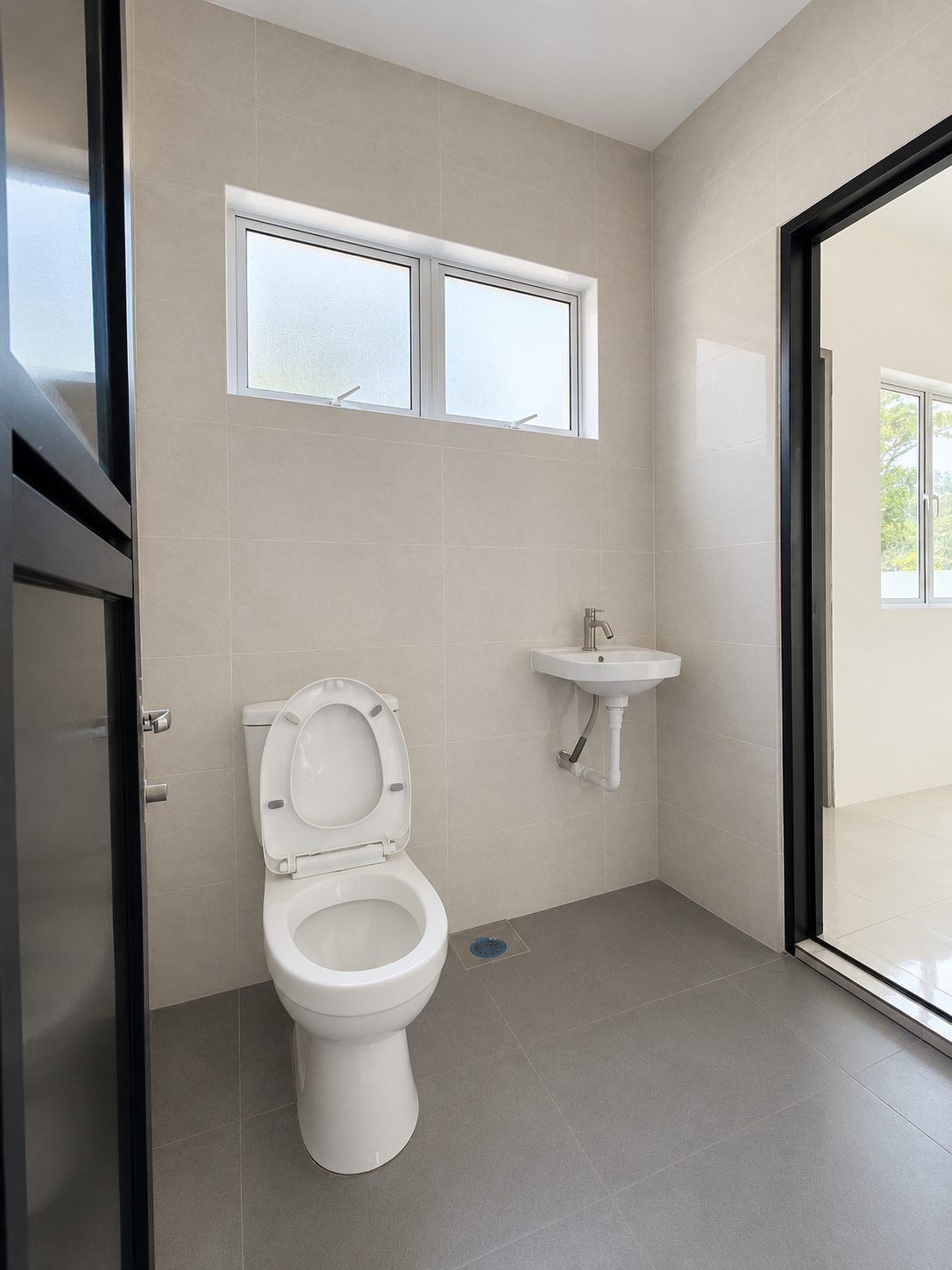 Second bathroom at the Silver Valley Gardens show house, Chepor