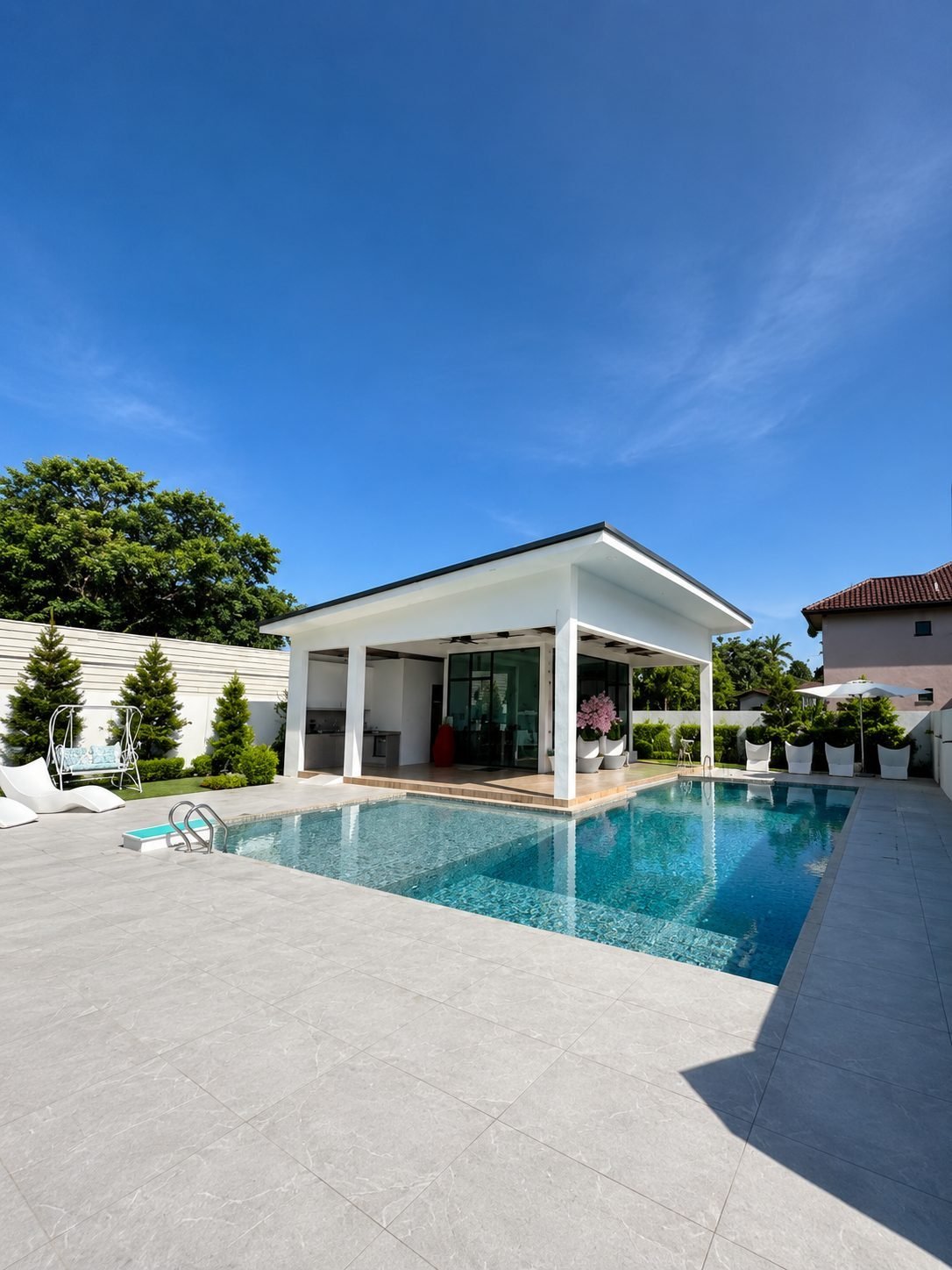 Clubhouse and swimming pool at Thompson Prestige, Ipoh