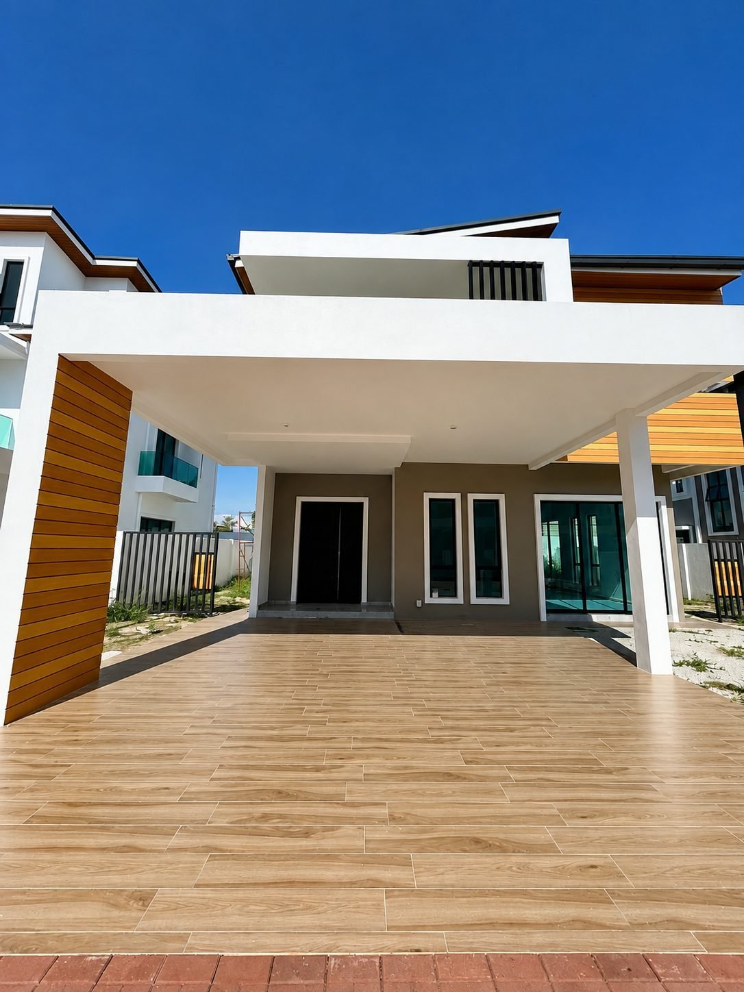 Wide car porch looking towards the front door, Thompson Prestige bungalow
